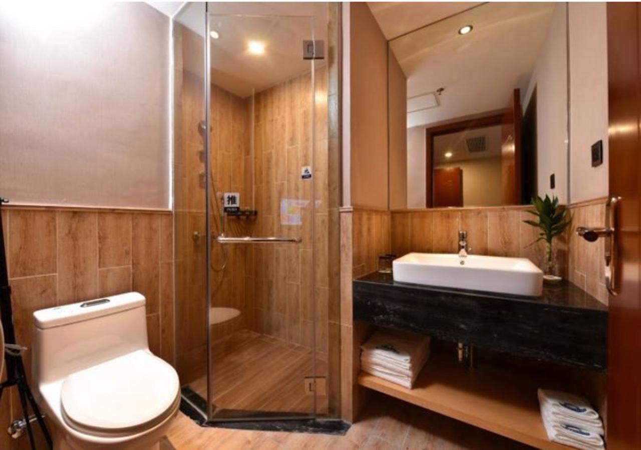 Days Inn Business Place Bagu Tsjoengking Buitenkant foto