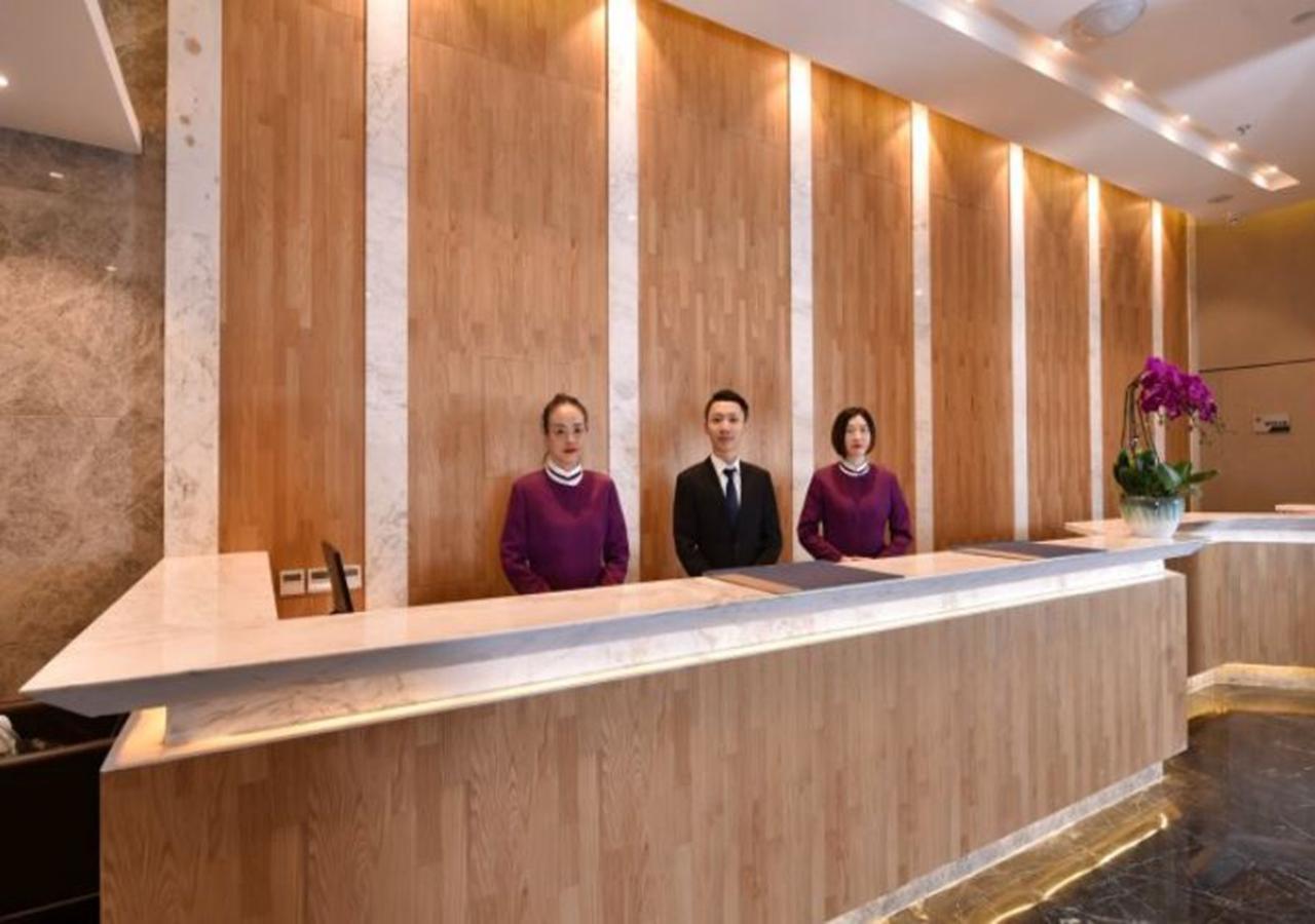Days Inn Business Place Bagu Tsjoengking Buitenkant foto