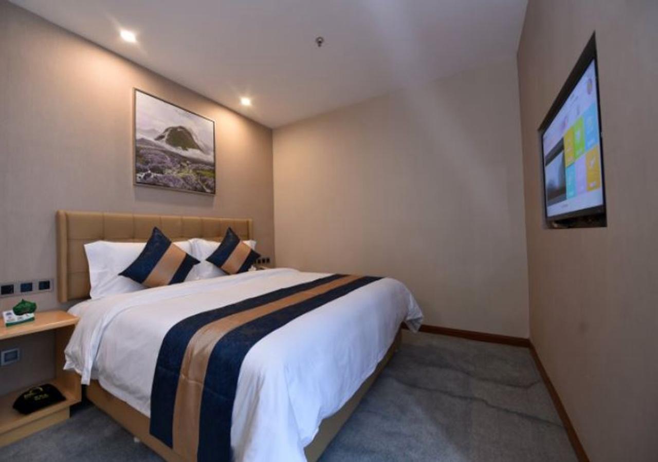 Days Inn Business Place Bagu Tsjoengking Buitenkant foto