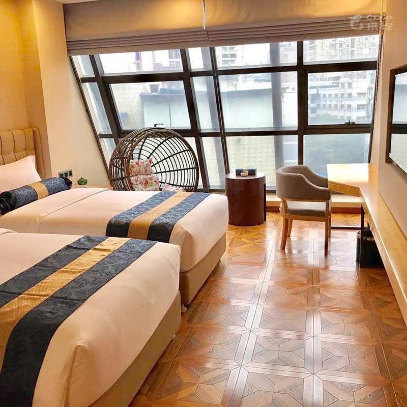 Days Inn Business Place Bagu Tsjoengking Buitenkant foto